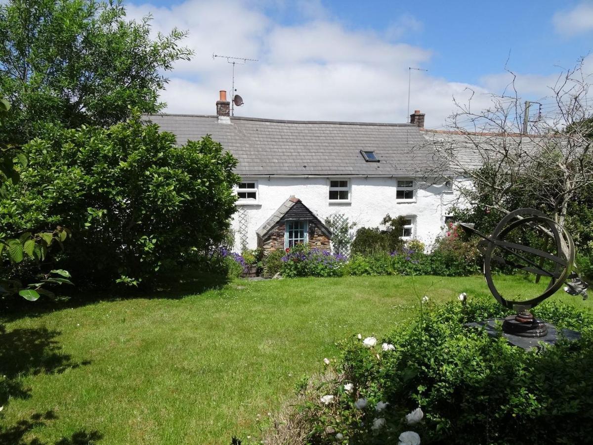 Mays Cottage Saint Issey Exterior photo